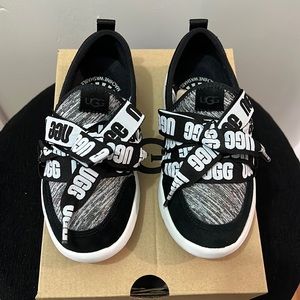 Brand New UGG Sneakers For Girls Ready For Back To School!!!